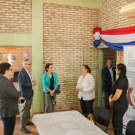 Embajador de EEUU visitó el Centro Regional de Mujeres de Pedro Juan Caballero