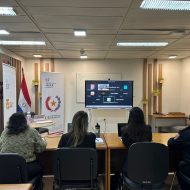 Mujer socializa proceso de convocatoria para integrar la Mesa PREVIM